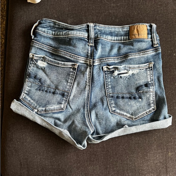 American Eagle Shorts - Picture 2 of 3